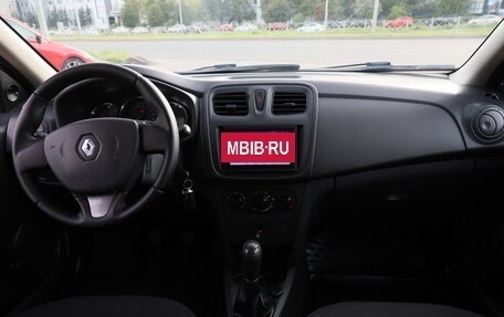 Renault Sandero II рестайлинг, 2016 год, 805 600 рублей, 20 фотография