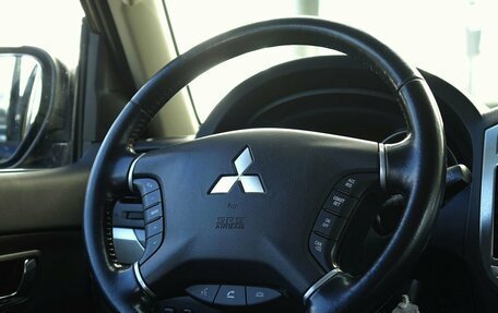 Mitsubishi Pajero IV, 2015 год, 2 295 000 рублей, 11 фотография