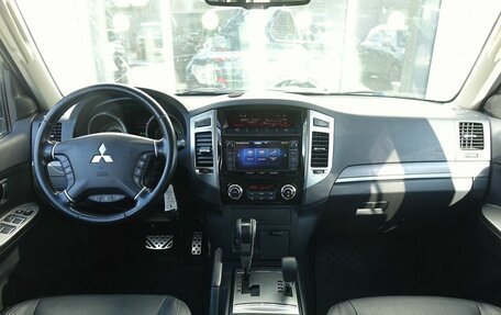 Mitsubishi Pajero IV, 2015 год, 2 295 000 рублей, 9 фотография