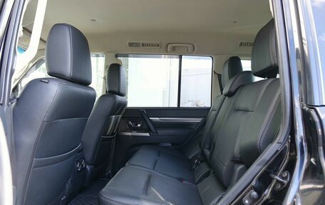 Mitsubishi Pajero IV, 2015 год, 2 295 000 рублей, 20 фотография