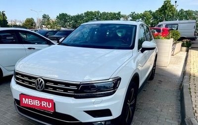 Volkswagen Tiguan II, 2018 год, 2 850 000 рублей, 1 фотография