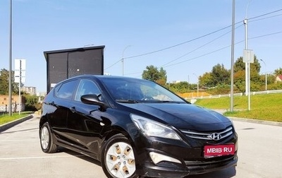 Hyundai Solaris II рестайлинг, 2015 год, 900 000 рублей, 1 фотография