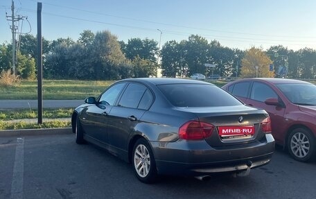 BMW 3 серия, 2008 год, 800 000 рублей, 1 фотография