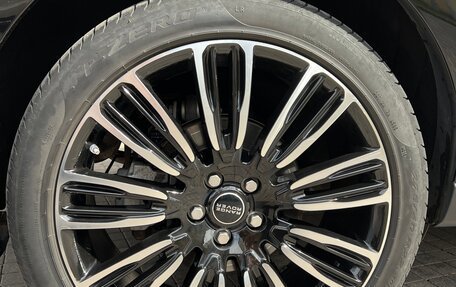Land Rover Range Rover IV рестайлинг, 2019 год, 9 600 000 рублей, 5 фотография