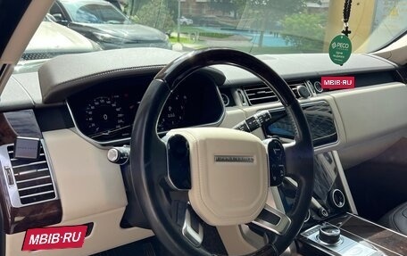 Land Rover Range Rover IV рестайлинг, 2019 год, 9 600 000 рублей, 17 фотография