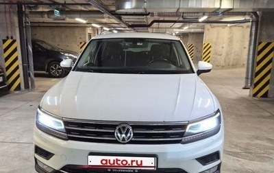Volkswagen Tiguan II, 2016 год, 2 600 000 рублей, 1 фотография