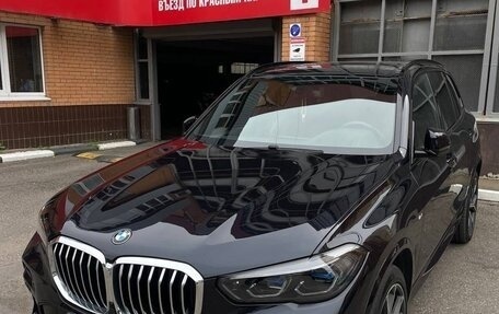 BMW X5, 2019 год, 6 200 000 рублей, 2 фотография