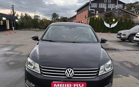 Volkswagen Passat B7, 2011 год, 850 000 рублей, 2 фотография
