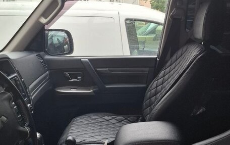 Mitsubishi Pajero IV, 2012 год, 2 050 000 рублей, 5 фотография