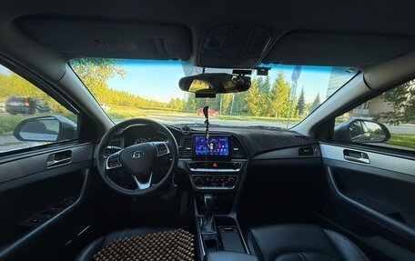Hyundai Sonata VII, 2018 год, 1 300 000 рублей, 9 фотография