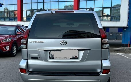 Toyota Land Cruiser Prado 120 рестайлинг, 2006 год, 1 550 000 рублей, 5 фотография