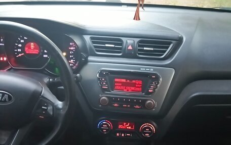 KIA Rio III рестайлинг, 2013 год, 850 000 рублей, 3 фотография