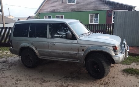 Mitsubishi Pajero III рестайлинг, 1994 год, 380 000 рублей, 2 фотография