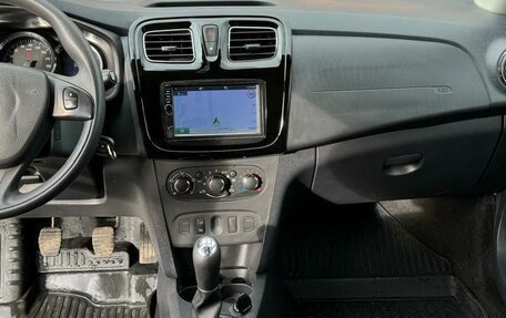 Renault Sandero II рестайлинг, 2017 год, 930 000 рублей, 14 фотография