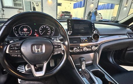 Honda Accord IX рестайлинг, 2021 год, 2 200 000 рублей, 13 фотография