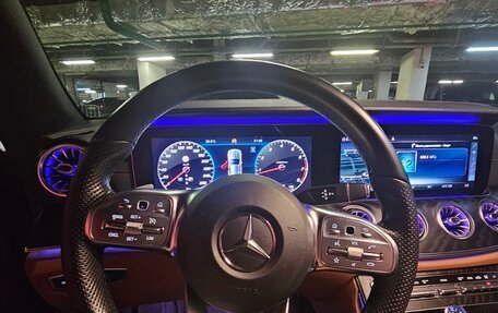 Mercedes-Benz E-Класс, 2019 год, 4 500 000 рублей, 8 фотография