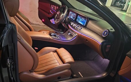 Mercedes-Benz E-Класс, 2019 год, 4 500 000 рублей, 6 фотография