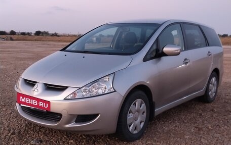 Mitsubishi Grandis, 2008 год, 750 000 рублей, 11 фотография