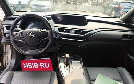 Lexus UX I, 2022 год, 2 400 000 рублей, 2 фотография