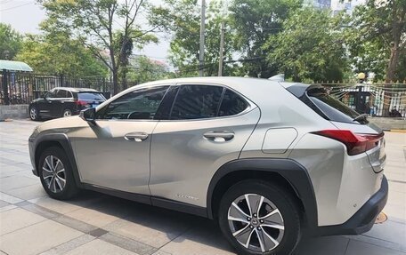 Lexus UX I, 2022 год, 2 400 000 рублей, 10 фотография