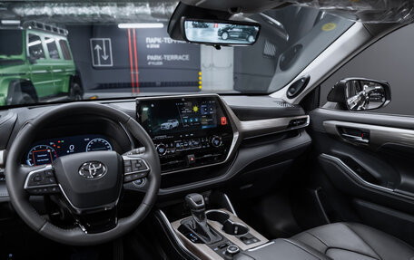 Toyota Highlander, 2025 год, 5 400 000 рублей, 14 фотография