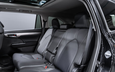 Toyota Highlander, 2025 год, 5 400 000 рублей, 27 фотография