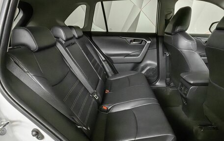 Toyota RAV4, 2021 год, 3 690 000 рублей, 12 фотография