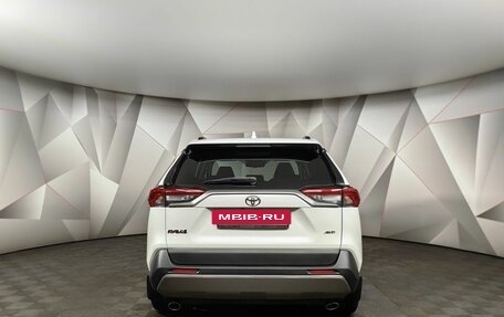 Toyota RAV4, 2021 год, 3 690 000 рублей, 8 фотография