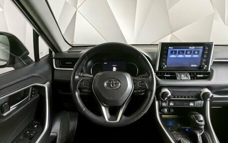 Toyota RAV4, 2021 год, 3 690 000 рублей, 15 фотография