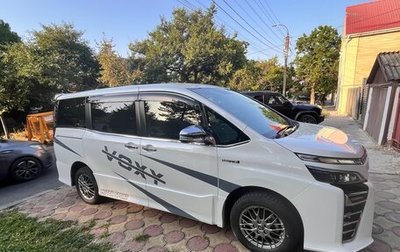 Toyota Voxy III, 2019 год, 3 300 000 рублей, 1 фотография