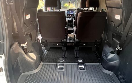 Toyota Voxy III, 2019 год, 3 300 000 рублей, 11 фотография