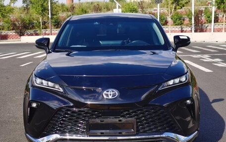 Toyota Venza, 2022 год, 2 500 000 рублей, 2 фотография