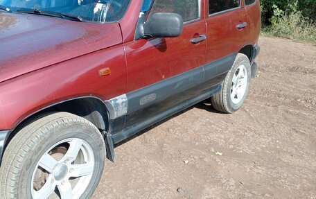 Chevrolet Niva I рестайлинг, 2004 год, 330 000 рублей, 5 фотография