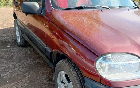 Chevrolet Niva I рестайлинг, 2004 год, 330 000 рублей, 4 фотография