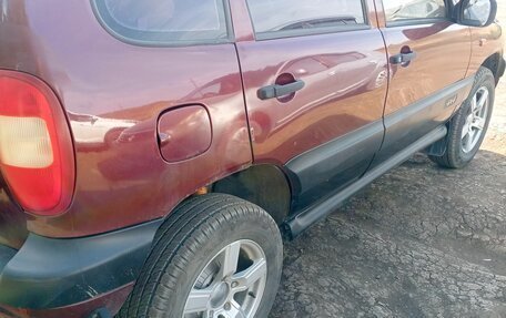 Chevrolet Niva I рестайлинг, 2004 год, 330 000 рублей, 3 фотография