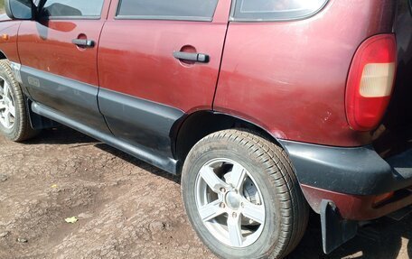 Chevrolet Niva I рестайлинг, 2004 год, 330 000 рублей, 2 фотография