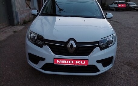 Renault Logan II, 2022 год, 1 550 000 рублей, 1 фотография