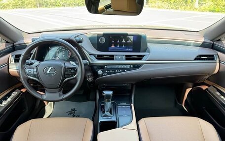 Lexus ES VII, 2021 год, 3 700 000 рублей, 11 фотография