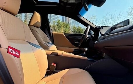 Lexus ES VII, 2021 год, 3 700 000 рублей, 16 фотография