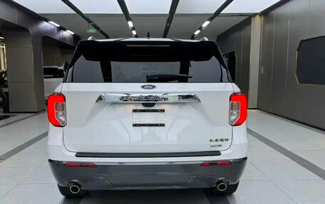 Ford Explorer VI, 2022 год, 3 260 000 рублей, 4 фотография