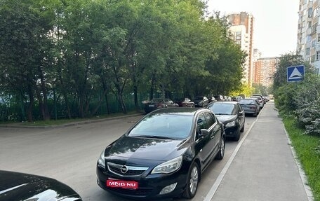 Opel Astra J, 2011 год, 750 000 рублей, 1 фотография