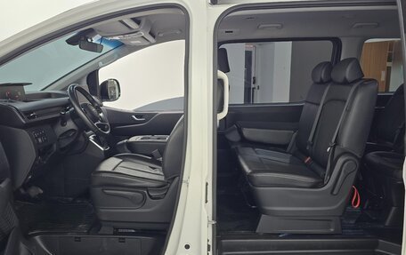 Hyundai Staria, 2022 год, 3 324 000 рублей, 4 фотография