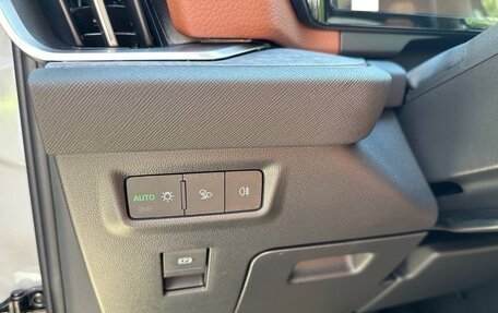 Skoda Kodiaq, 2025 год, 4 677 000 рублей, 19 фотография