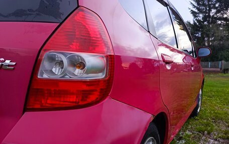 Honda Fit III, 2002 год, 380 000 рублей, 13 фотография