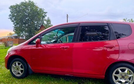 Honda Fit III, 2002 год, 380 000 рублей, 24 фотография