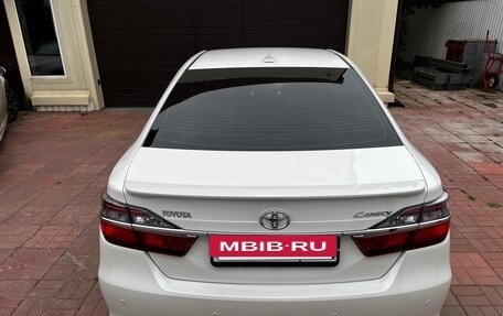 Toyota Camry, 2014 год, 2 300 000 рублей, 10 фотография