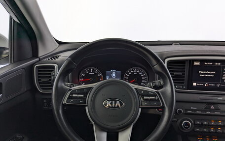 KIA Sportage IV рестайлинг, 2021 год, 2 425 000 рублей, 21 фотография