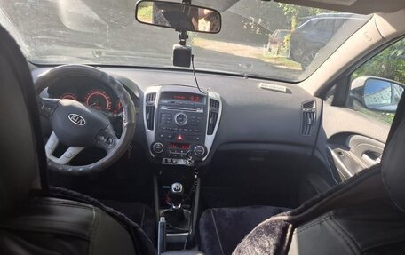 KIA cee'd I рестайлинг, 2011 год, 750 000 рублей, 16 фотография