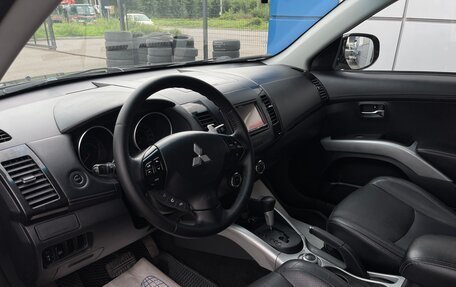 Mitsubishi Outlander III рестайлинг 3, 2010 год, 1 297 000 рублей, 12 фотография