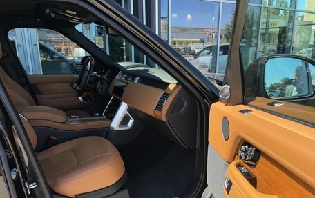 Land Rover Range Rover IV рестайлинг, 2021 год, 8 700 000 рублей, 10 фотография